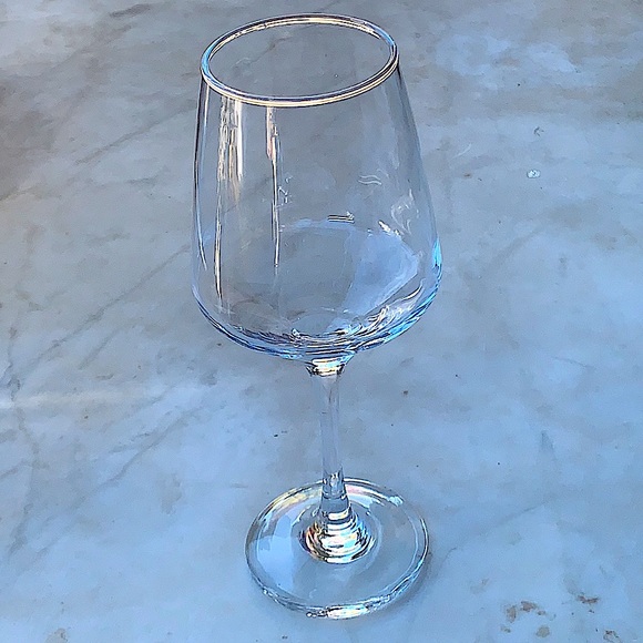 TRINA TURK SPRING GLASS WINE GOBLETS 14.75 oz SET OF 4 CLEAR GLASS - Picture 2 of 8